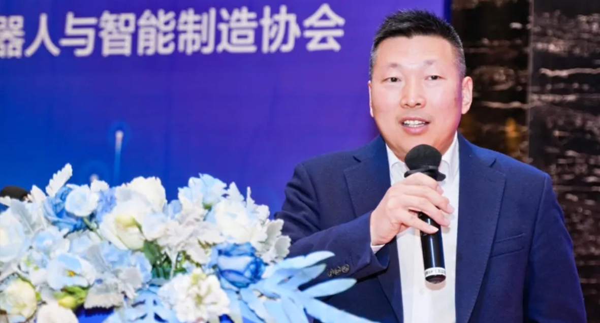 龙思云受邀参加无锡市机器人与智能制造协会年会盛典 龙思云受邀参加无锡市机器人与智能制造协会年会盛典